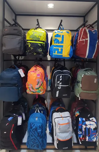 Samsonite / American tourister